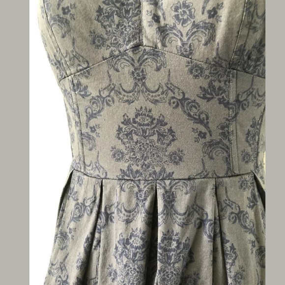 Forever 21 Heritage 1981 Dress - Picture 2 of 4